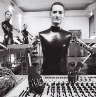http://arnoancel.free.fr/files/gimgs/th-18_Kraftwerk_robots_bigger.jpg